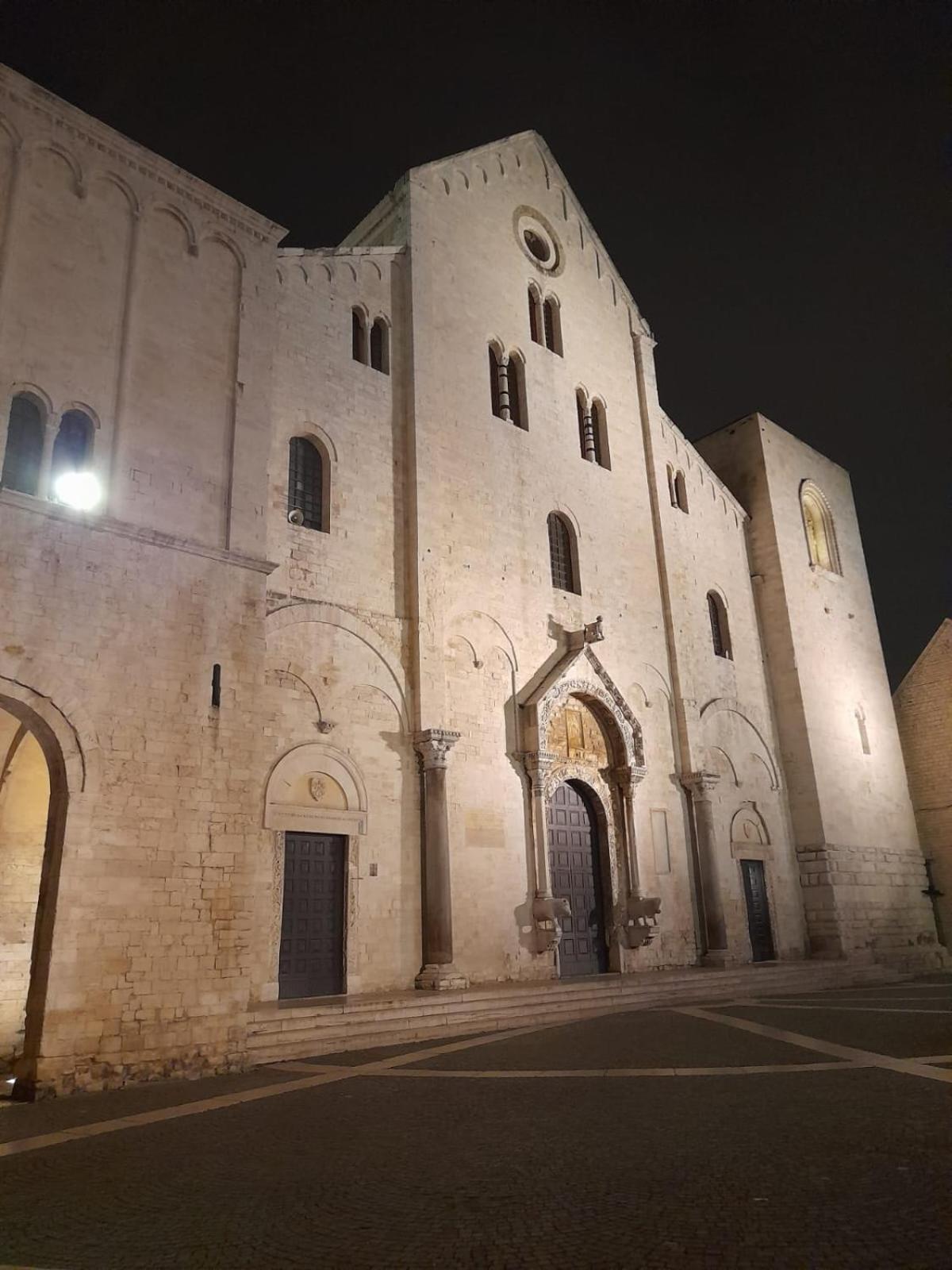 Hotel Locazione Turistica Madera à Bari Extérieur photo