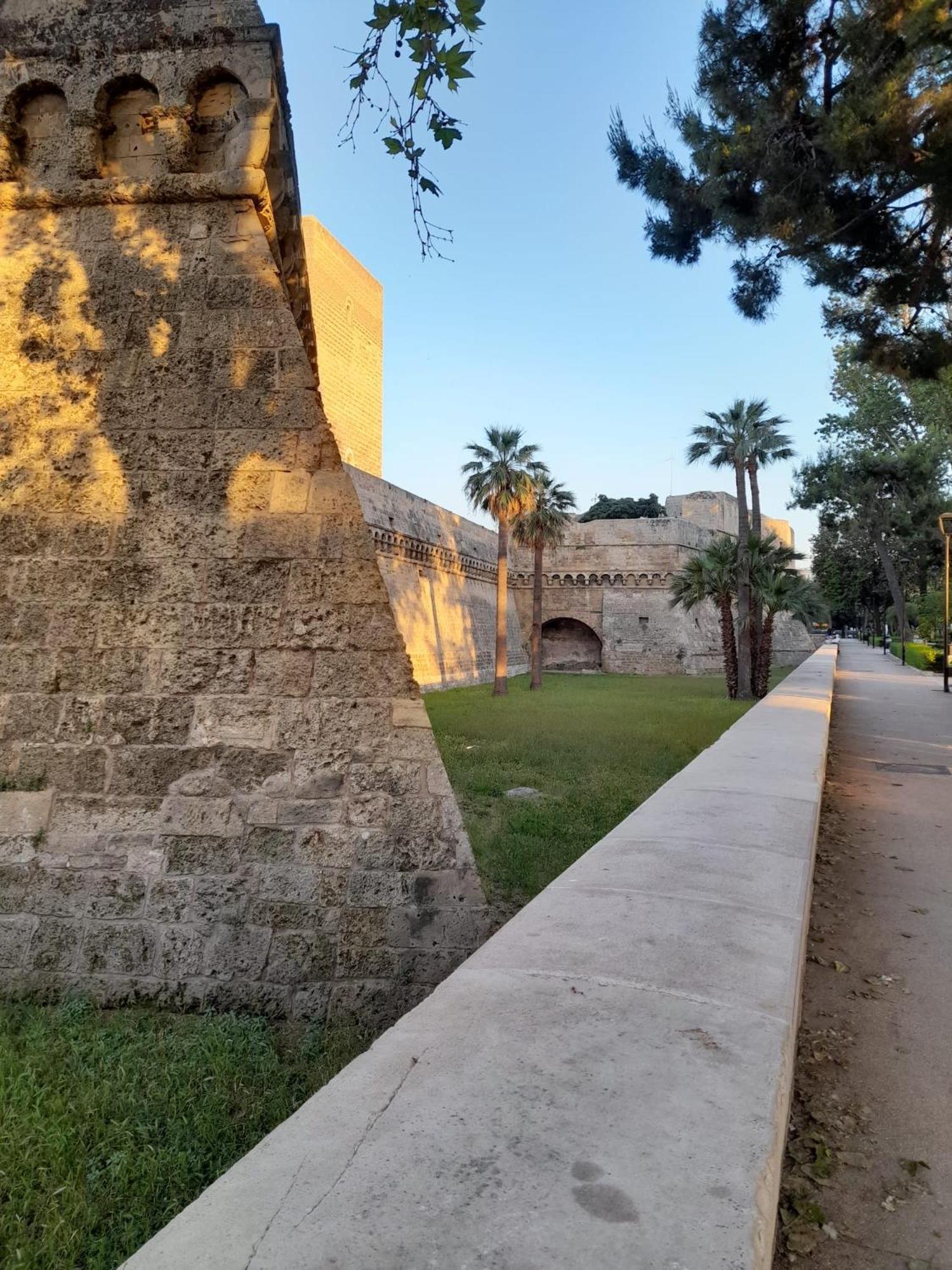 Hotel Locazione Turistica Madera à Bari Extérieur photo